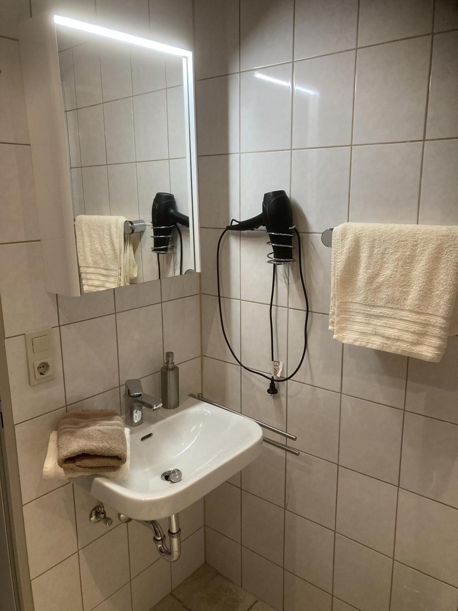 Huus Stoertebeker Bed & Breakfast Dornumersiel Oda fotoğraf